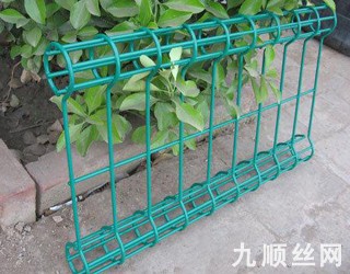 雙圈護欄網.jpg 雙圈護欄網.jpg